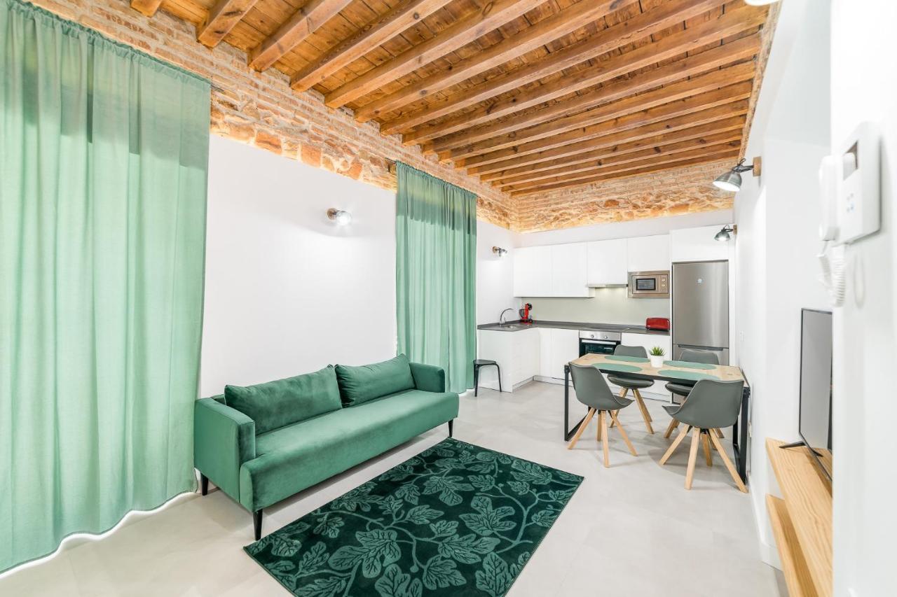 Suite Homes Sweet Postigos Terrace Малага Екстер'єр фото